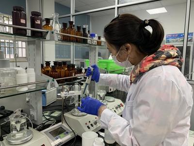 以細胞技術為筆，為罕見病篩查譜新篇——我校教師產學研融合研發檢測試劑盒獲浙江新聞客戶端報道