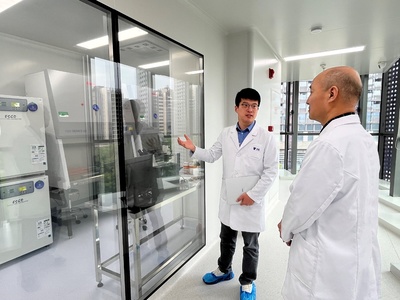 深圳澤醫(yī)細(xì)胞治療集團(tuán)迎市科協(xié)海智工作考察，共探細(xì)胞技術(shù)研發(fā)與應(yīng)用新篇章